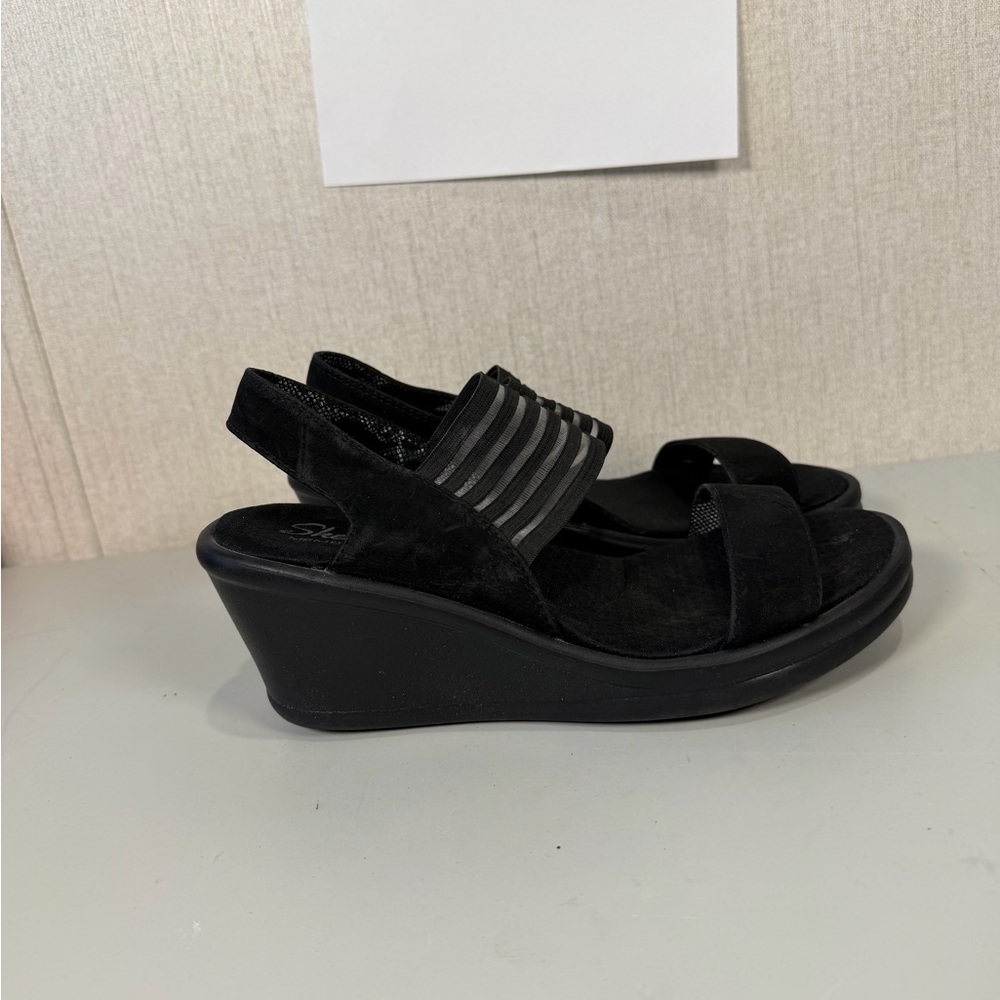 Skechers Black Elastic-Strap‎ Wedge Sandals